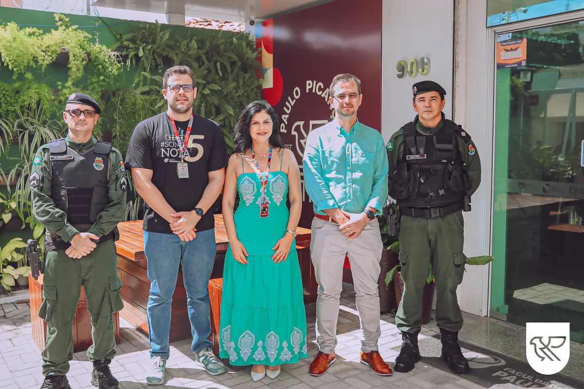 FacPP recebe visita de oficiais da PMCE