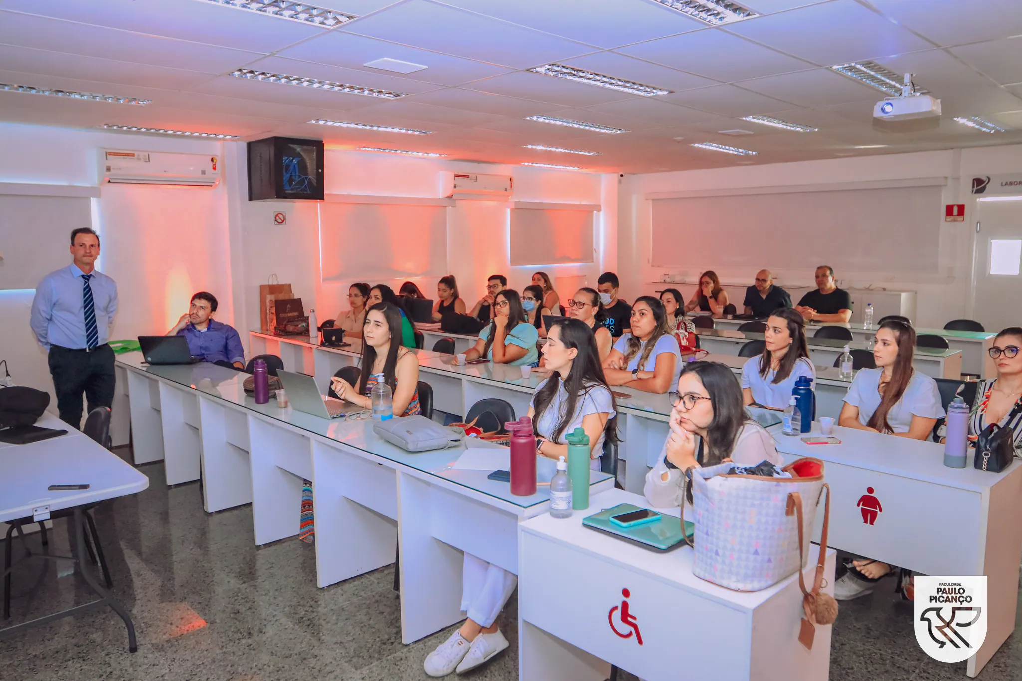 Dr. Alvaro Della Bona ministra aulas no Mestrado Profissional da FacPP