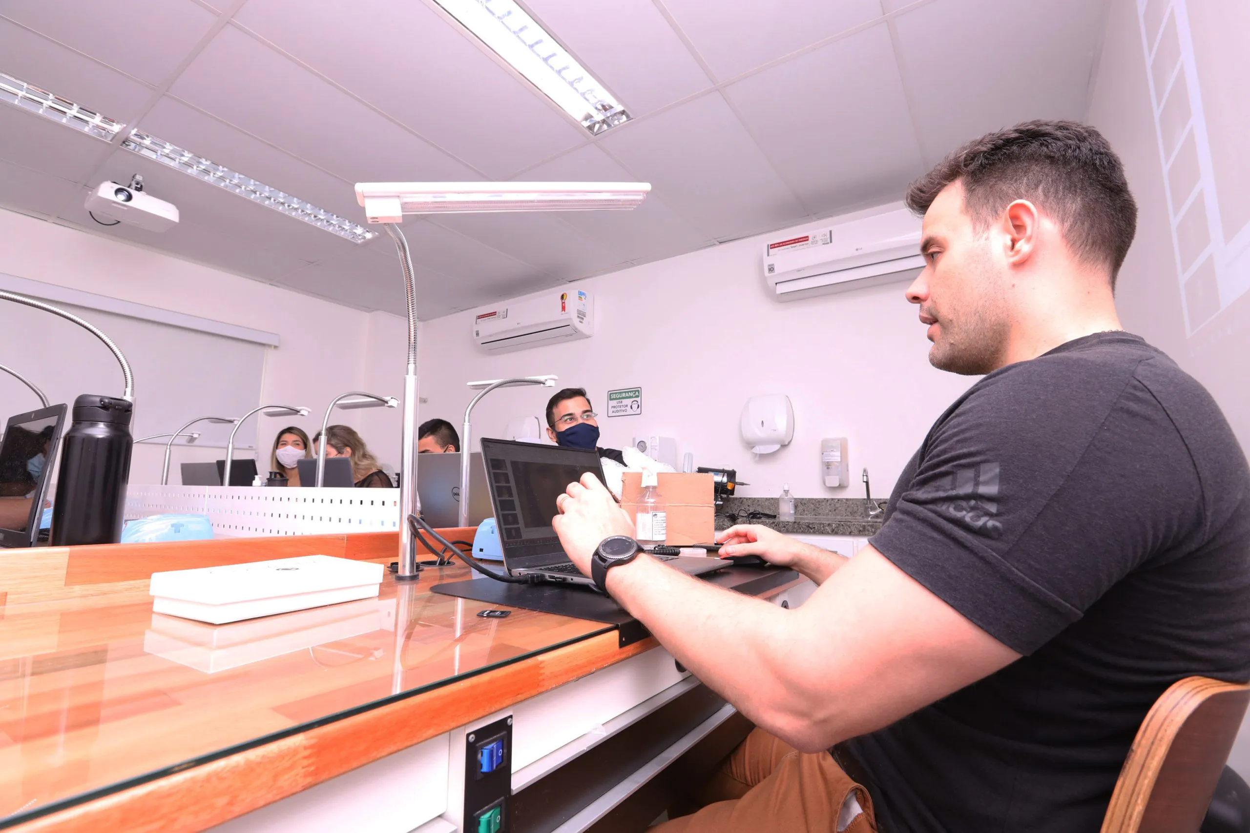 Treinamento para o curso de Imersão em Dentística