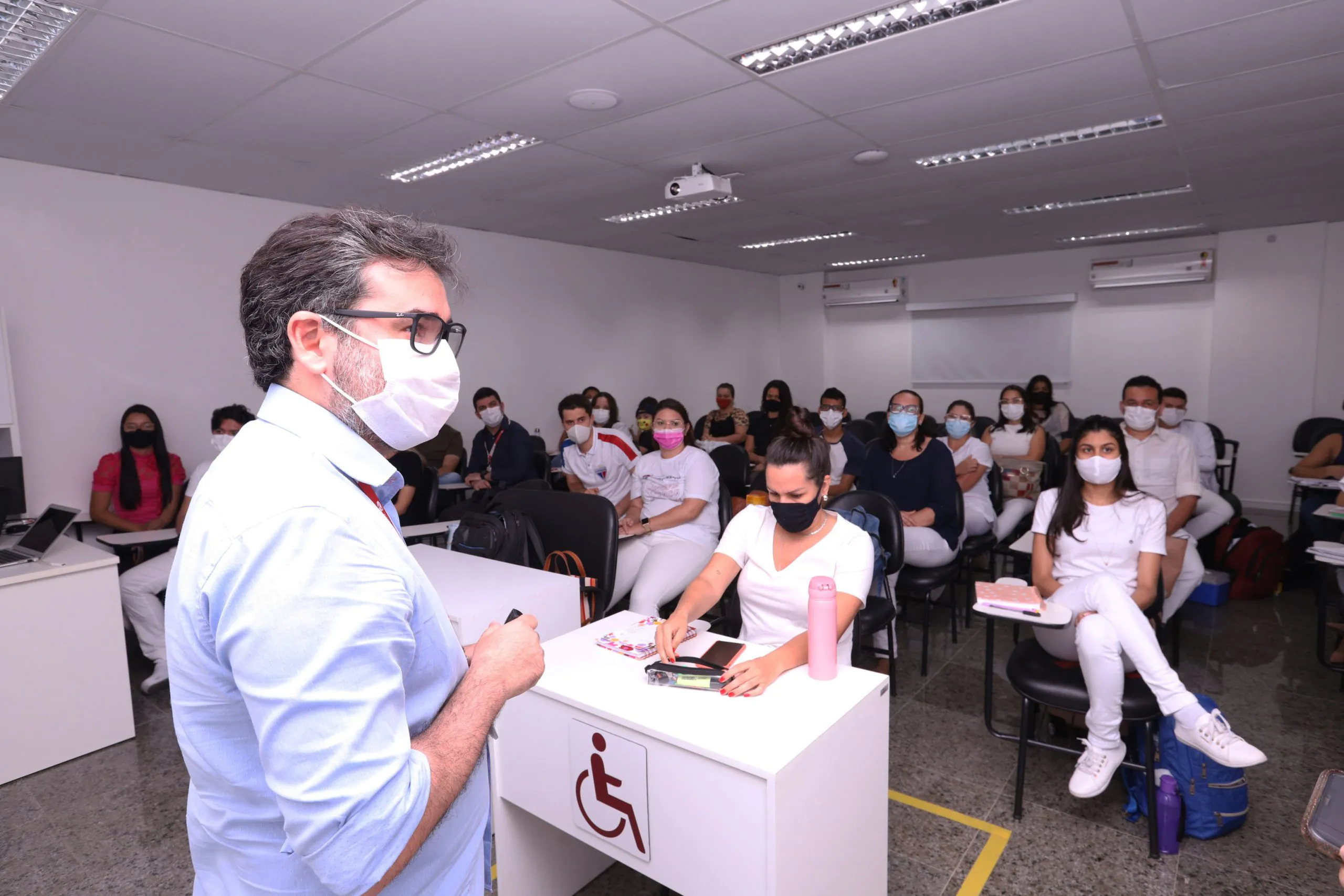 Aula Inaugural Cirurgia e Diagnóstico Bucal