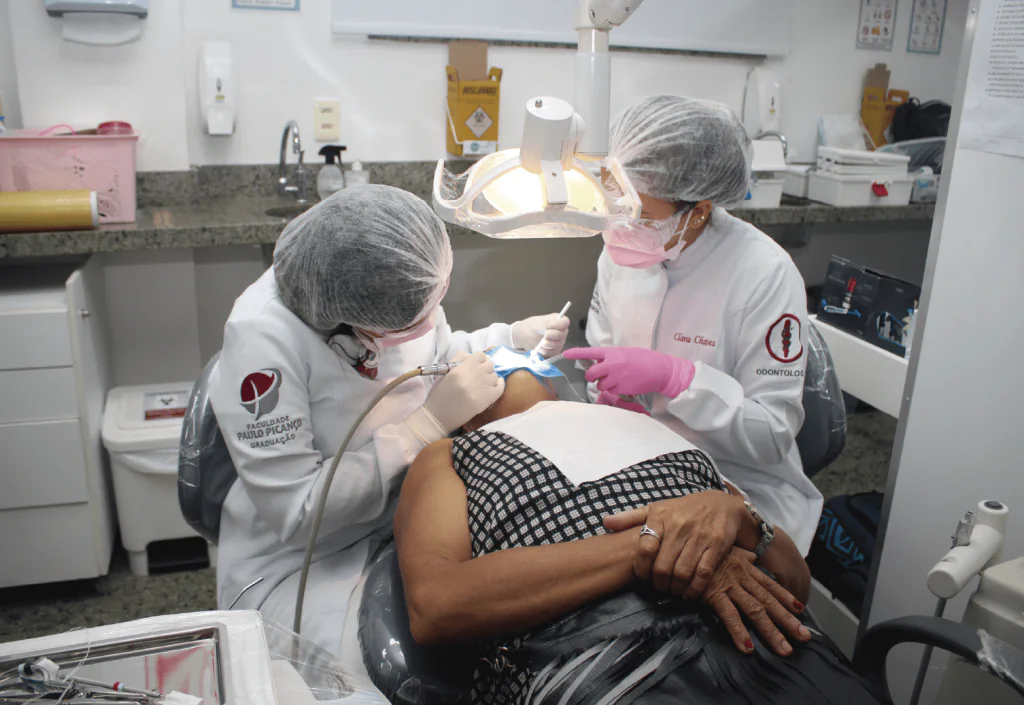 Núcleo de Estética Odontológica (NEO)
