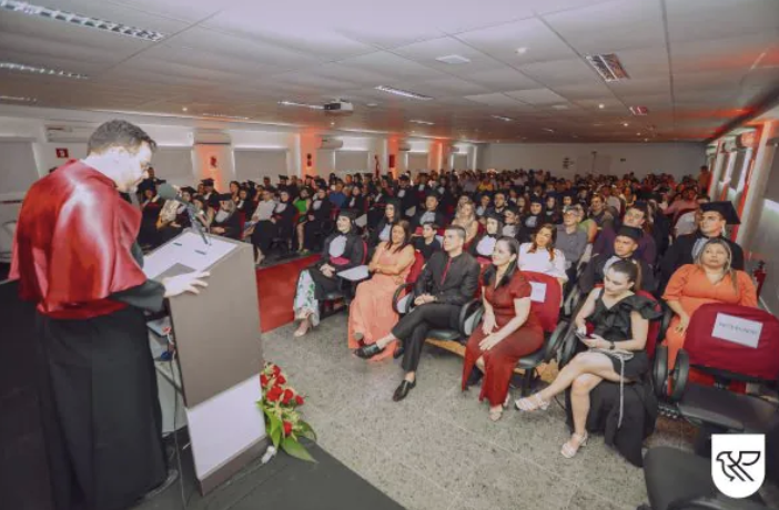 Celebração Acadêmica: Colação de Grau 2023.2 na Faculdade Paulo Picanço