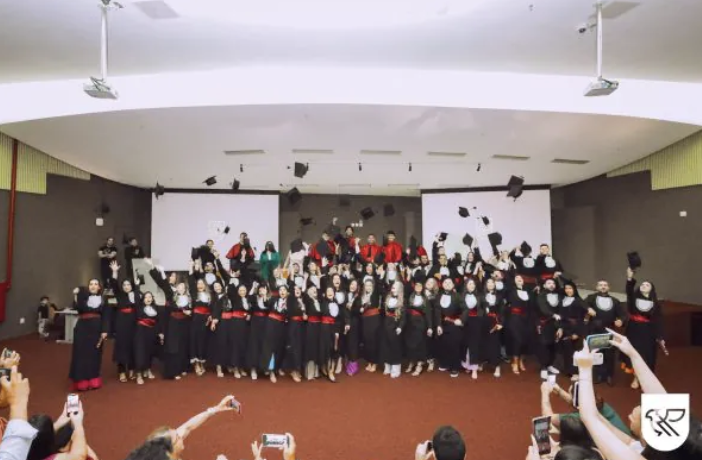 Faculdade Paulo Picanço celebra colação de grau em cerimônia emocionante